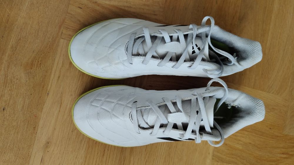 Buty do piłki nożnej turfy Adidas długość wkładki 24 cm