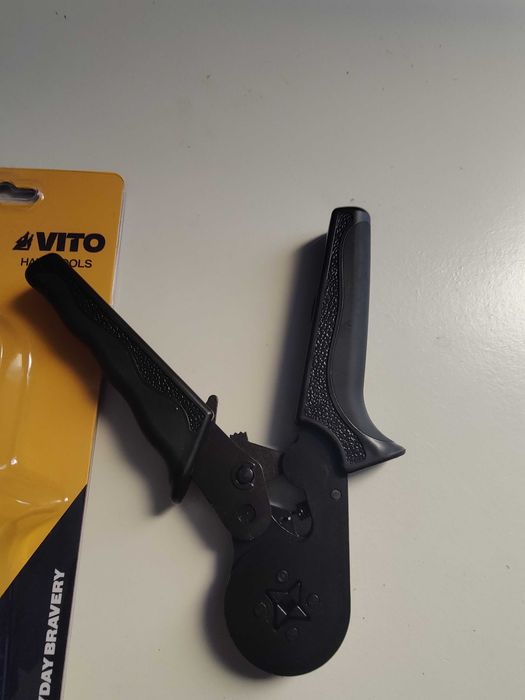 alicate da marca vito