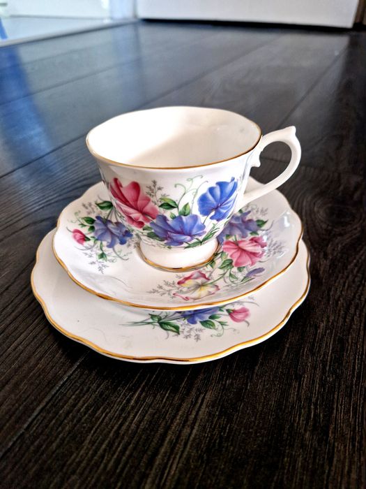Royal Albert Sweet Pea trio