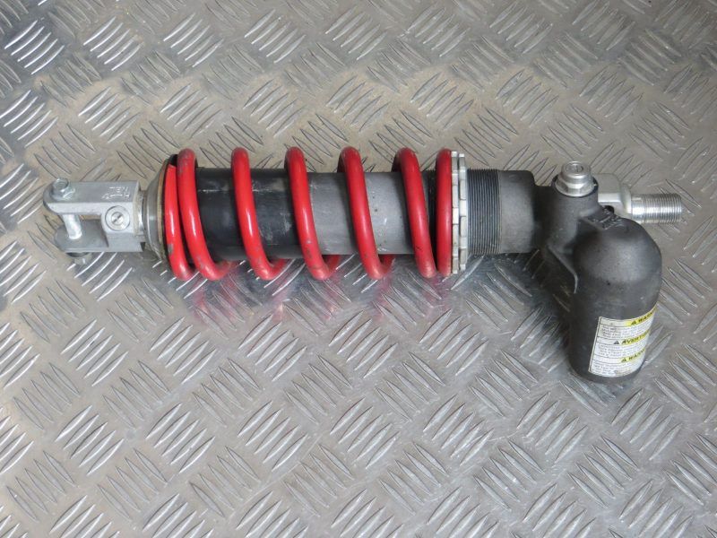 Muito matetial Gsxr 1000  K1