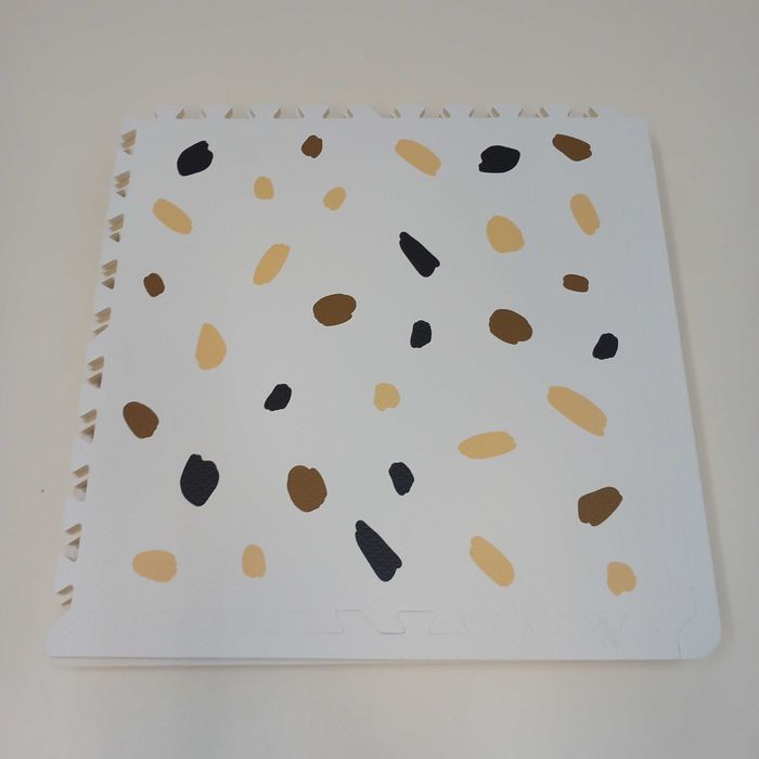 Hakuna Matte Duża Mata piankowa dla Niemowląt 1,8x1,2m XXL KONFETTI