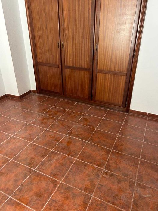 Moradia T2 - Cortiçada (Vale de Prazeres, Fundão)