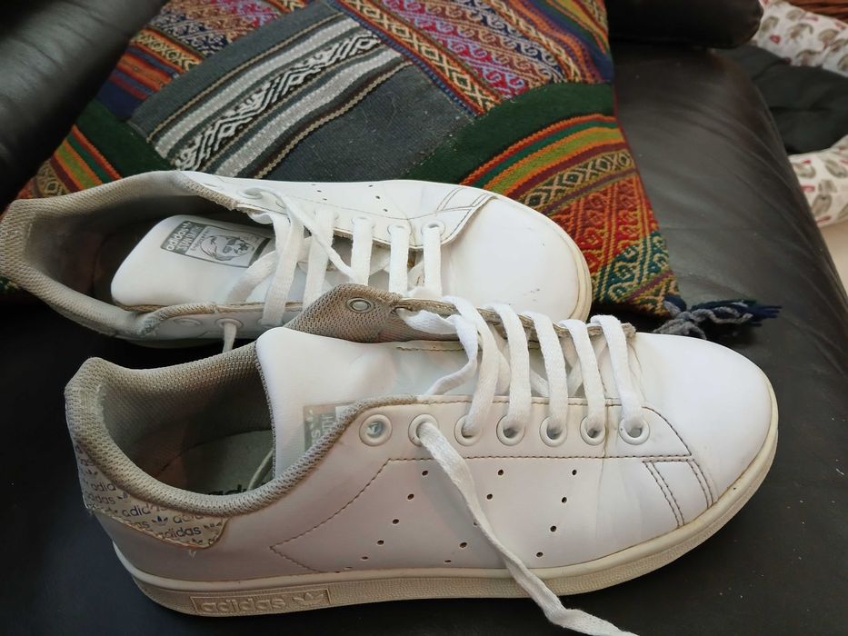 Tenis nike e adidas como novos