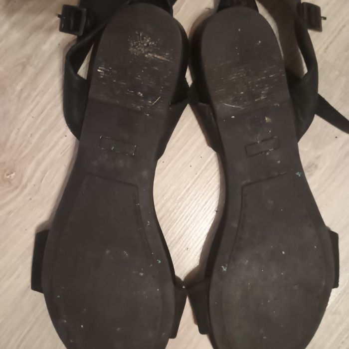 Sandały płaskie czarne skóra naturalna 41/26,5 cm