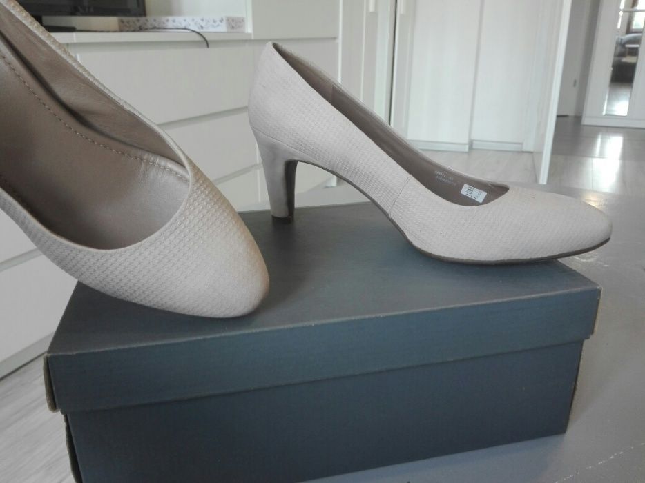 Buty ecco szpilki na obcasie. 41