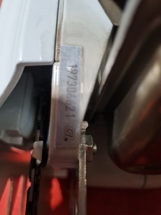 Нова бензопила Stihl MS 651 (Німеччина)