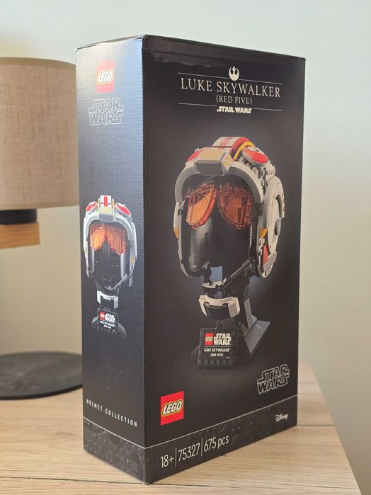 LEGO Star Wars 75327 - Hełm Luke’a Skywalkera - Czerwony Pięć