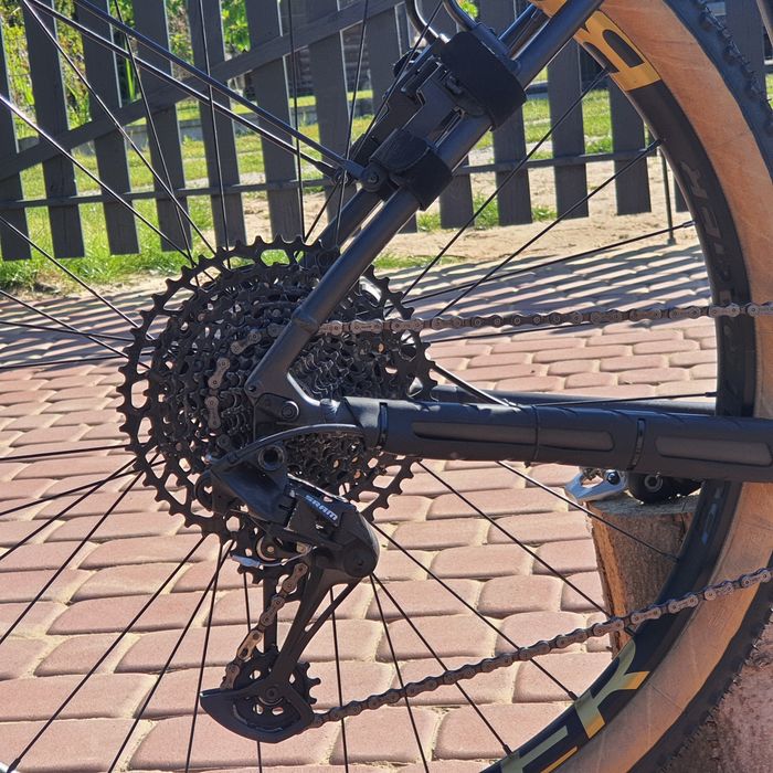 TREK MARLIN 8 gen 3 – SRAM Eagle 1x12 – Rozmiar XL