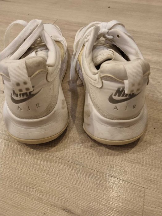 Buty sneakersy damskie nike air jordan max 200 białe 38.5
