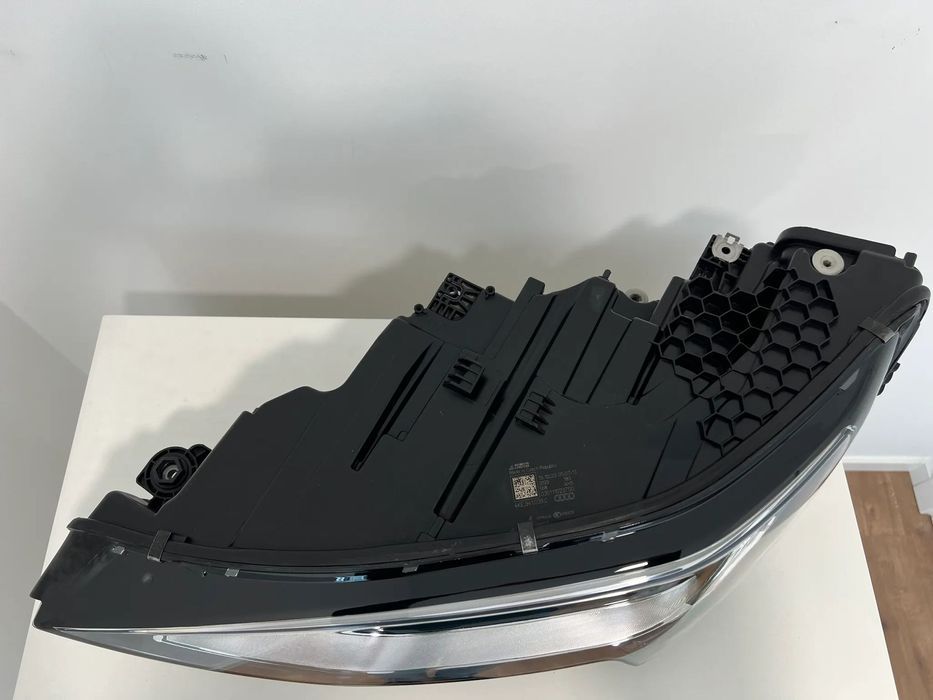 Farol Otica Original Audi Q8 Etron Full Led lado Esquerdo
