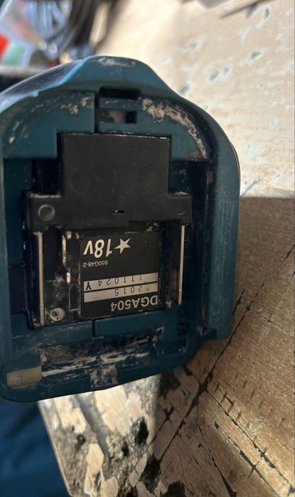 Makita DGA 504 szlifierka kątowa