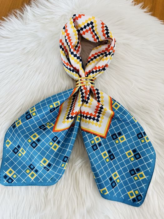 Piekna apaszka -chusta -wiosenna