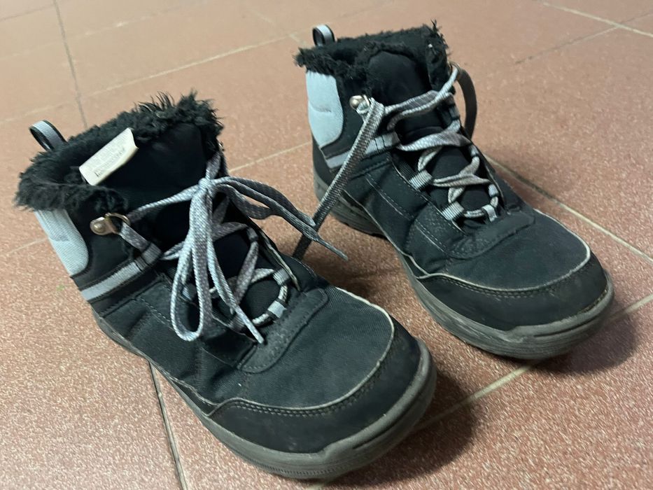 Vendo botas neve impermeaveis crianca