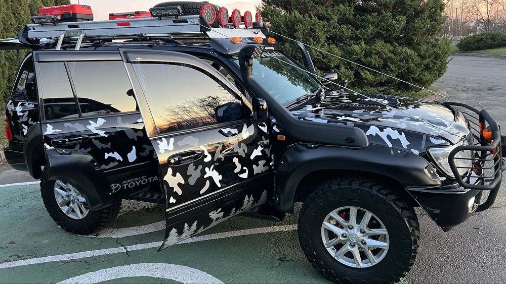 Toyota Land Cruiser 100 4.7 off-road