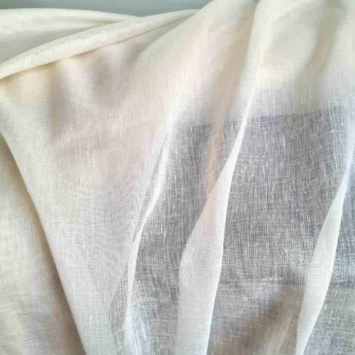 Firana ecru z połyskiem alla len