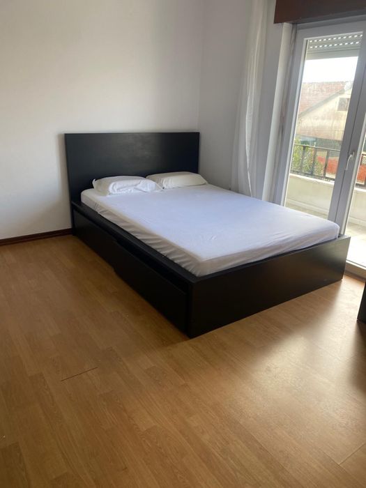 Cama de Casal com Colchão