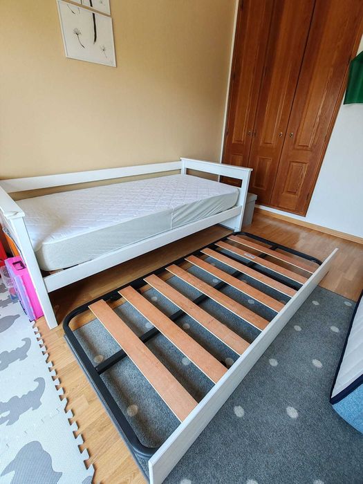 Quarto infantil – Cama + Roupeiro