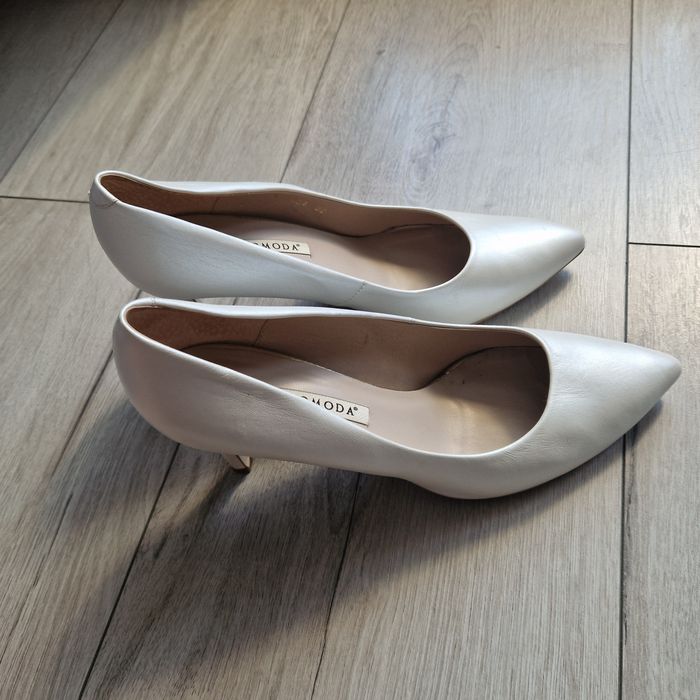 Sprzedam szpilki Bravo Moda r.40