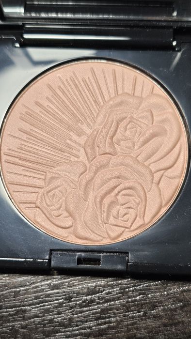 Pat Mcgrath - Skin Fetish Divine Blush, Fleurtatious. Róż do policzków
