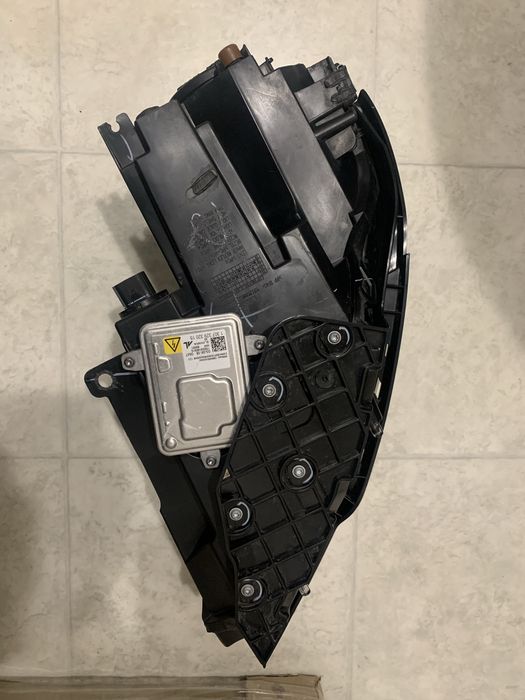 Фара Jeep Compass 2018