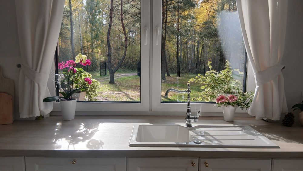 Dom w sercu lasu pod Warszawą, działka 1600m2