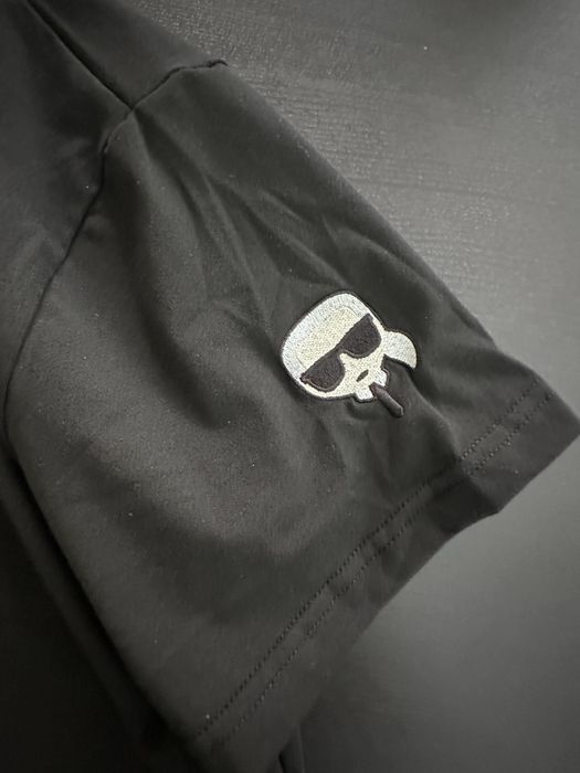 Conjunto Homem Preto Tamanho L -Shirt + Calções Karl Verão, Férias