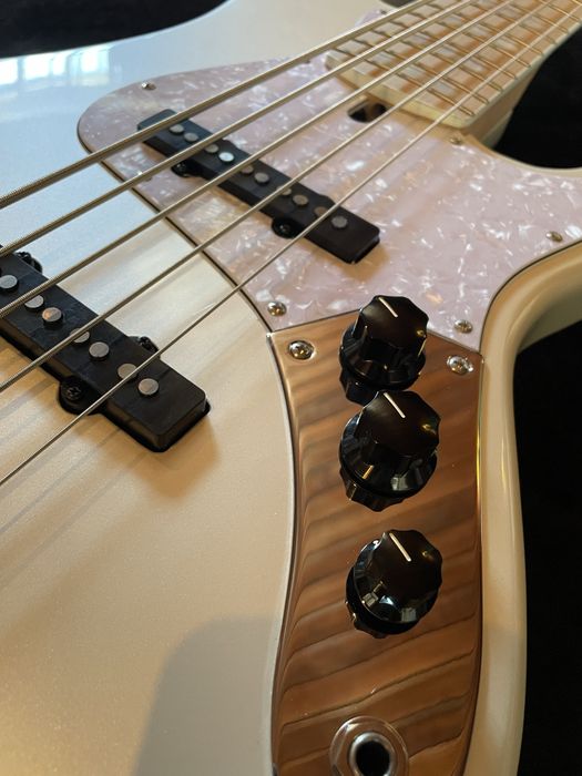 Baixo Lakland Sig Darryl Jones 5
