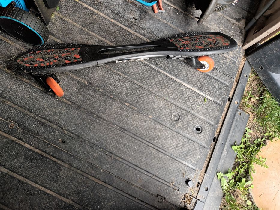 Deskorolka WAVEBOARD