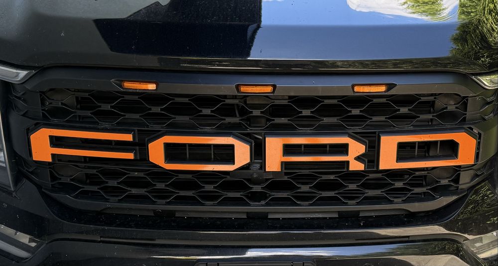 FORD F-150 rok produkcji 2022 grill