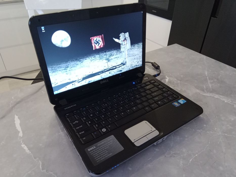 Dell Vostro 15" 250GB 4GB