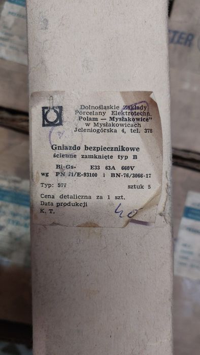 Gniazda ceramiczne bezpiecznikowe ścienne typ B - 10sztuk