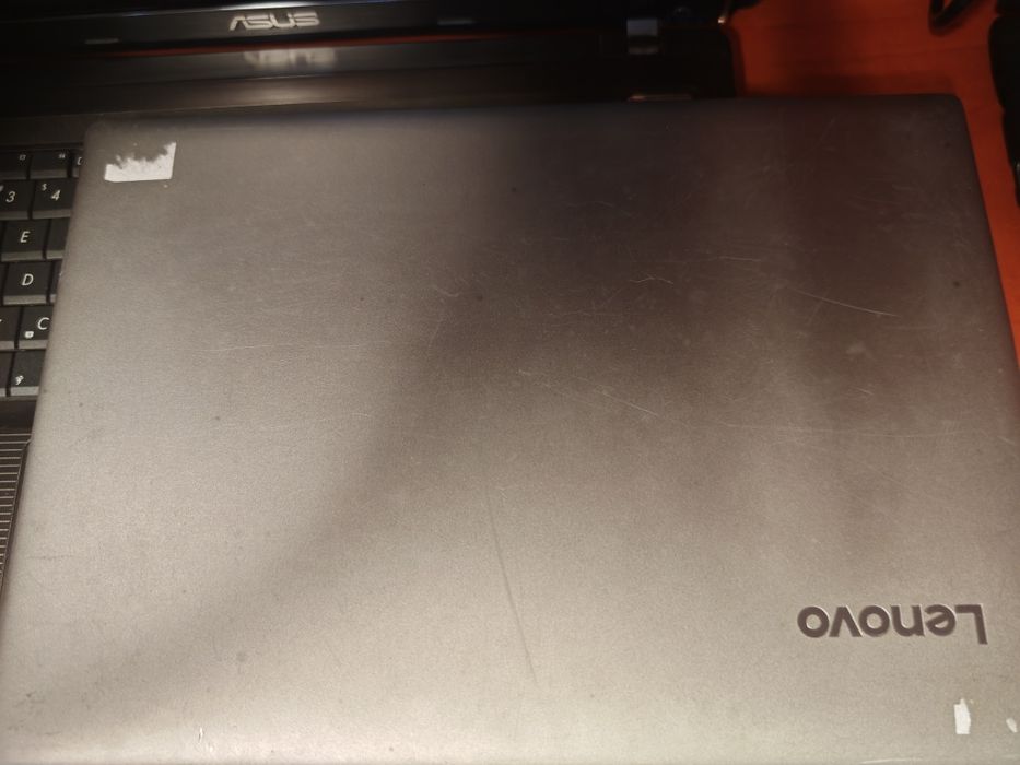 Notebook Lenovo używany