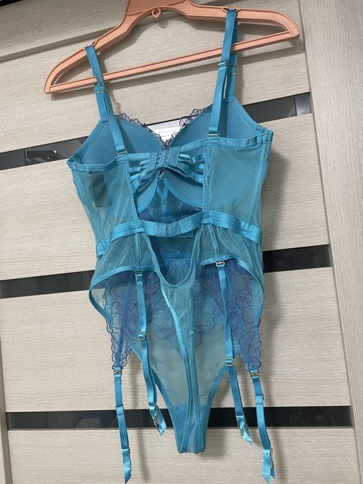 Бірюзовий жіночий комбідрез фірми Ann Summers