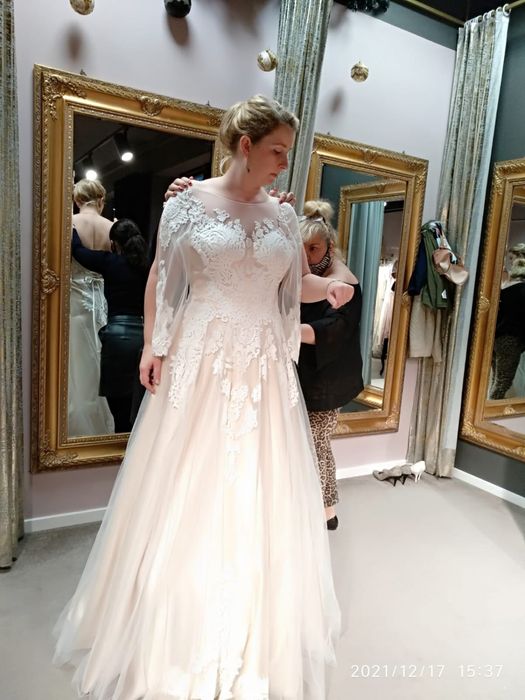 Suknia ślubna  Oksana Mukha nowa