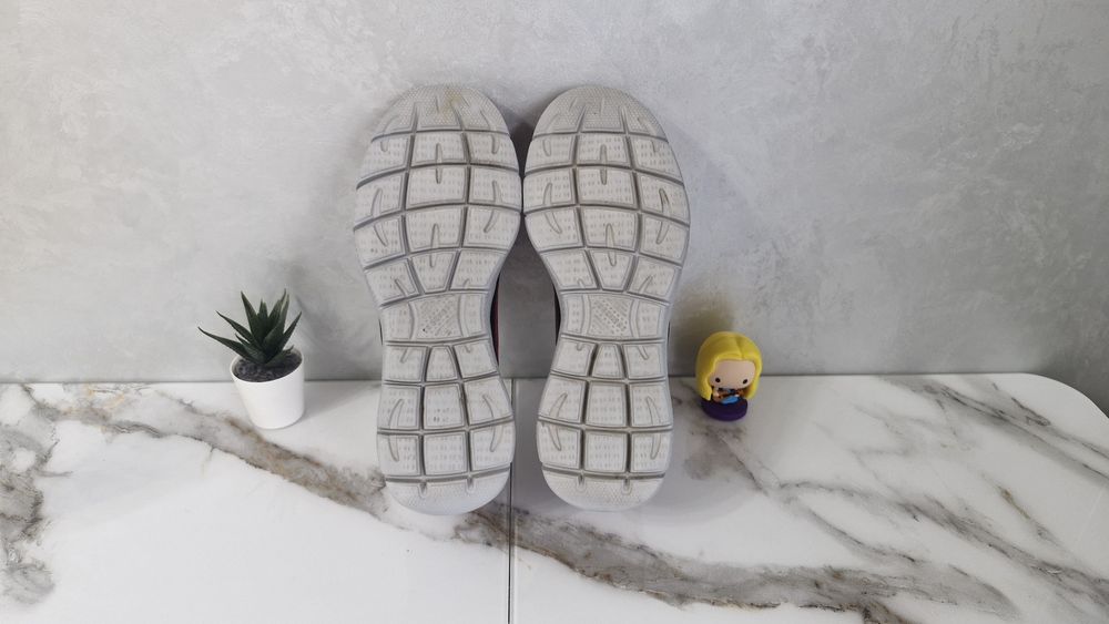 Кросівки Skechers.Розмір 45