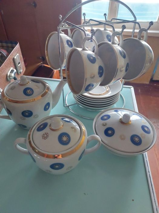 Чайний сервіз — Полонне, фарфор, 6 персон, золоте кантування