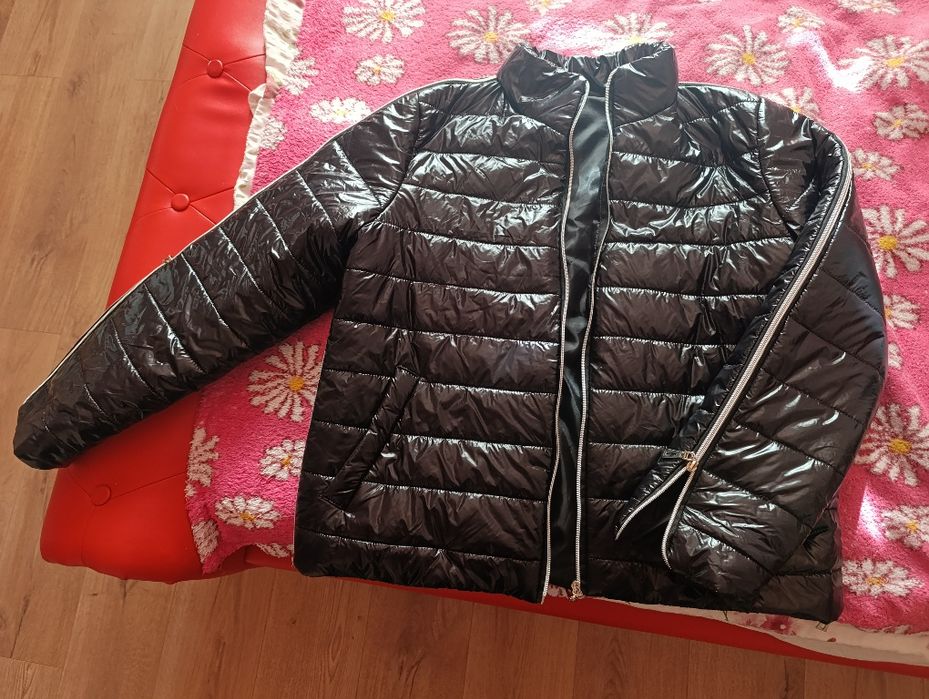 Куртка жіноча нова