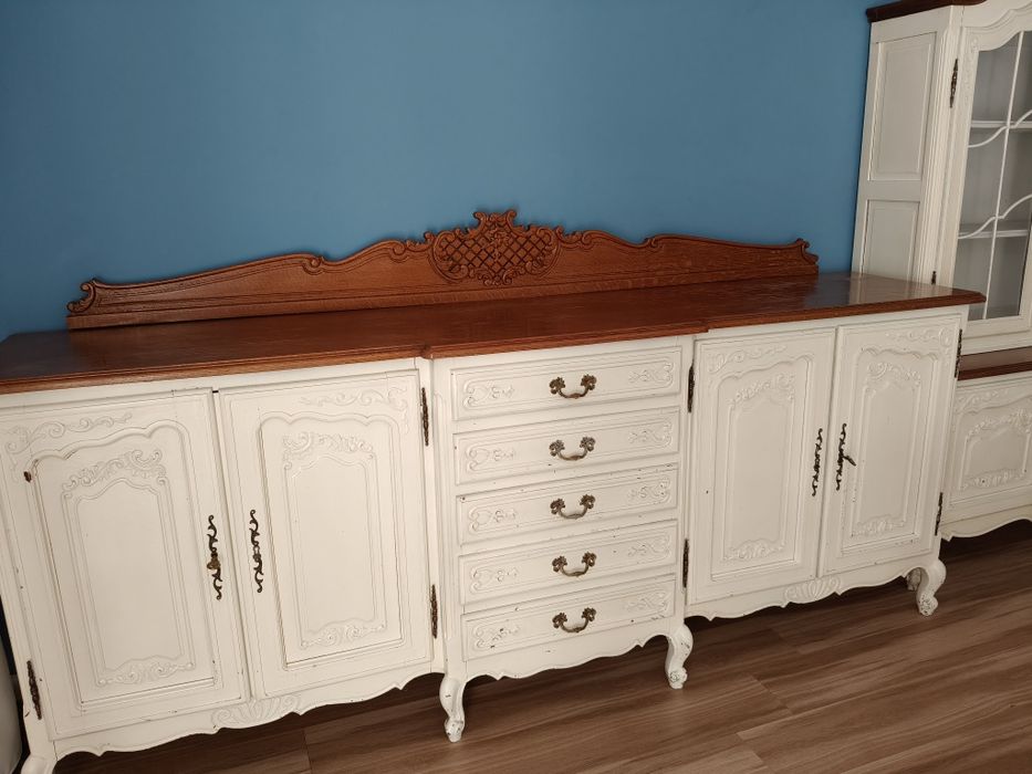 Sprzedam meble w starym stylu