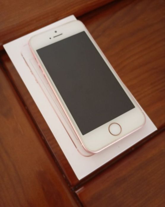 Vendo iPhone 4 S /iPhone SE rosa