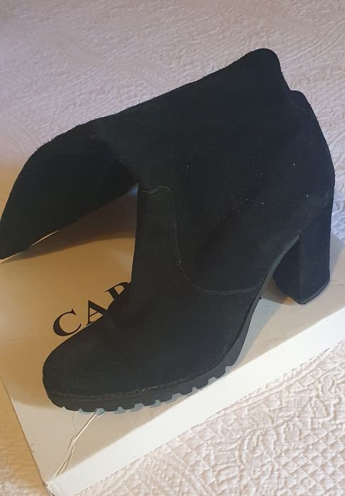 Botas 38 pretas em pele camurca da Foreva