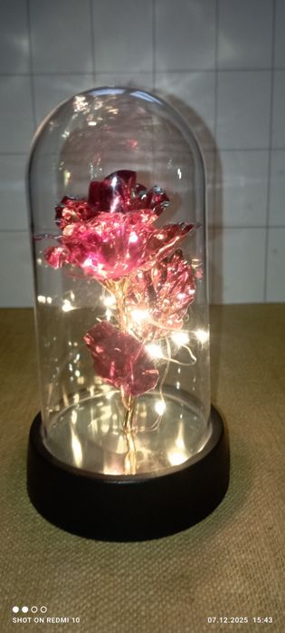 Троянда у скляній прозорій колбі квітка з led підсвічуванням