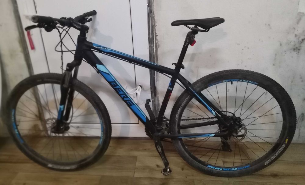 Trail rock 50 tamanho L roda 29