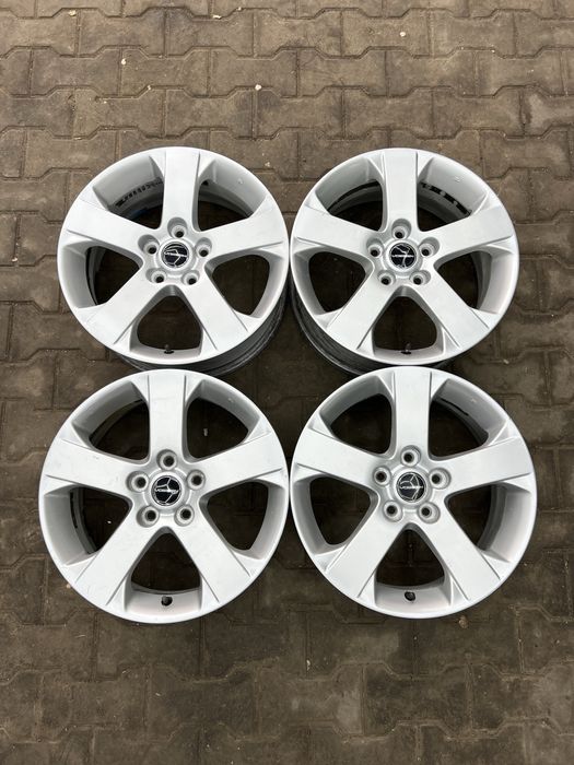 Продам диски R17 5 114.3 DIA 67.1