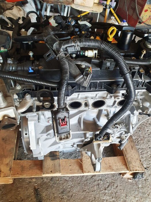 silnik 2,5 L RF8E5G 6015AD benzyna FUSION ESCAPE