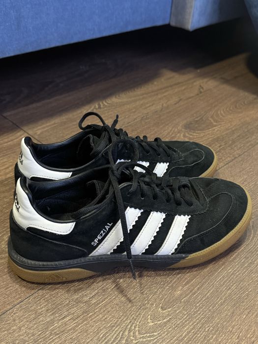 Adidas Spezial M18209
