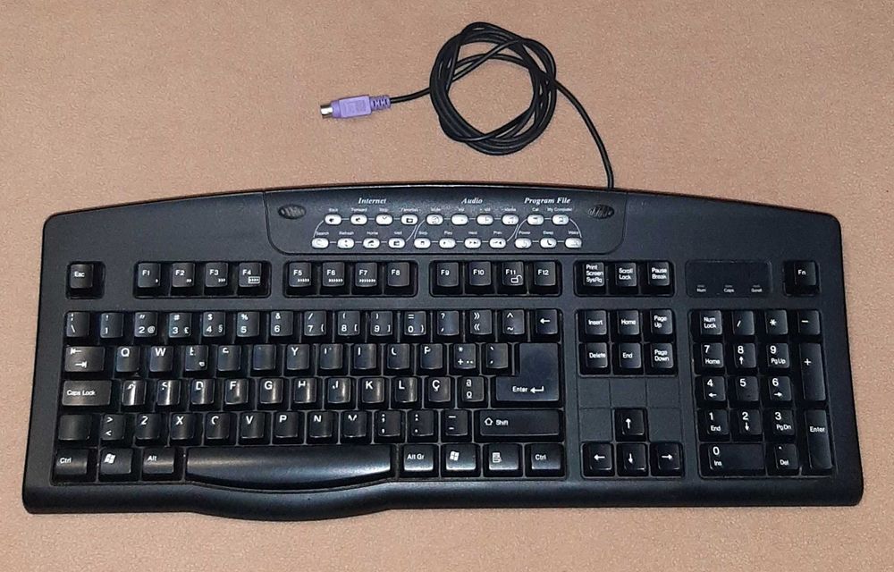 PC/desktop ASUS (para reparação)