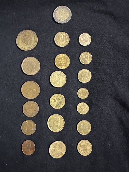 Moedas antigas e com erros