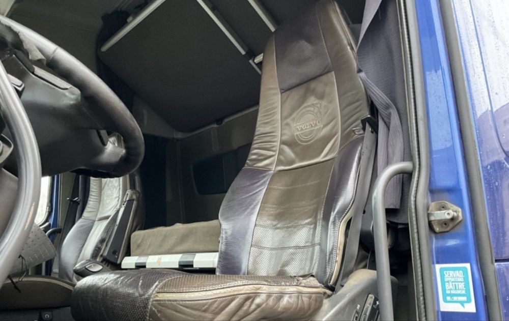 Volvo FH16 700 + HDS HIAB XS