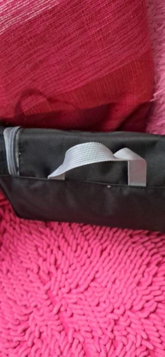 Męska kosmetyczka podróżna firmy World  Traveller.