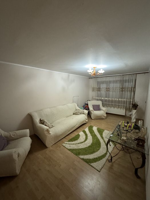 Здам трикімнатну квартиру в Центрі